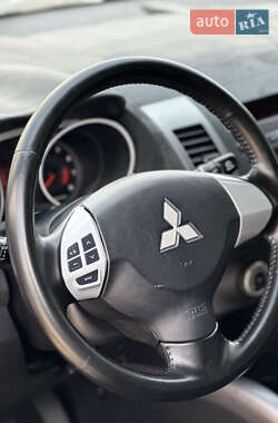 Внедорожник / Кроссовер Mitsubishi Outlander XL 2008 в 
