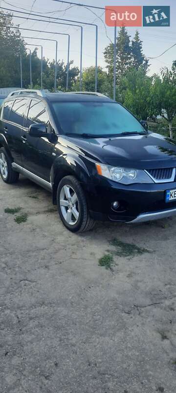 Внедорожник / Кроссовер Mitsubishi Outlander XL 2007 в Кривом Роге