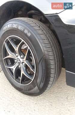 Внедорожник / Кроссовер Mitsubishi Outlander XL 2010 в 