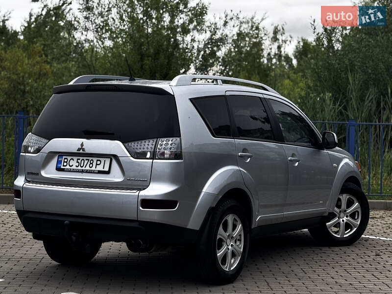 Внедорожник / Кроссовер Mitsubishi Outlander XL 2007 в Дрогобыче