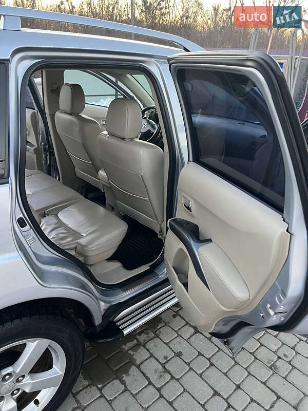 Внедорожник / Кроссовер Mitsubishi Outlander XL 2008 в Новом Роздоле