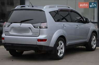 Внедорожник / Кроссовер Mitsubishi Outlander XL 2008 в 