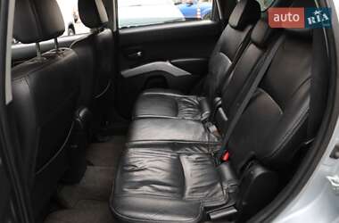 Внедорожник / Кроссовер Mitsubishi Outlander XL 2008 в 