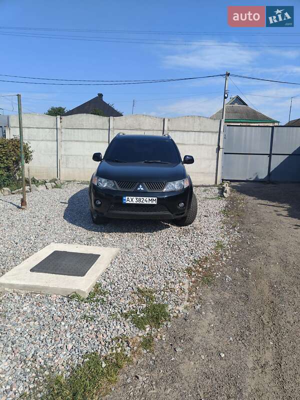 Mitsubishi Outlander XL 2008