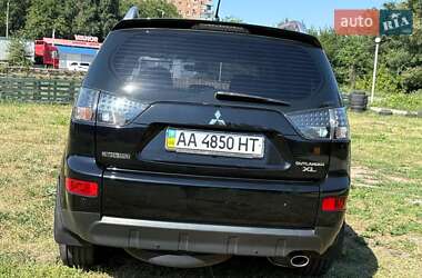 Внедорожник / Кроссовер Mitsubishi Outlander XL 2008 в 