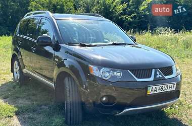 Внедорожник / Кроссовер Mitsubishi Outlander XL 2008 в 