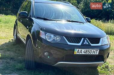 Внедорожник / Кроссовер Mitsubishi Outlander XL 2008 в 