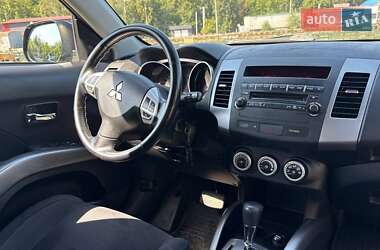 Внедорожник / Кроссовер Mitsubishi Outlander XL 2008 в 