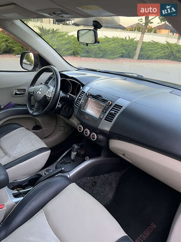 Внедорожник / Кроссовер Mitsubishi Outlander XL 2007 в Одессе