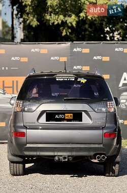 Внедорожник / Кроссовер Mitsubishi Outlander XL 2007 в 