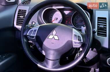 Внедорожник / Кроссовер Mitsubishi Outlander XL 2007 в 