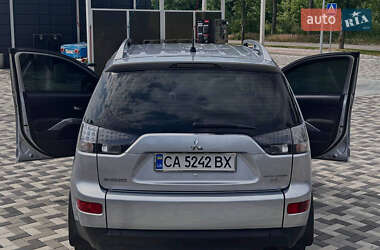 Внедорожник / Кроссовер Mitsubishi Outlander XL 2008 в 