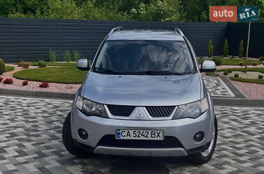 Внедорожник / Кроссовер Mitsubishi Outlander XL 2008 в 