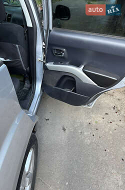 Внедорожник / Кроссовер Mitsubishi Outlander XL 2008 в 