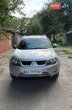 Внедорожник / Кроссовер Mitsubishi Outlander XL 2008 в 