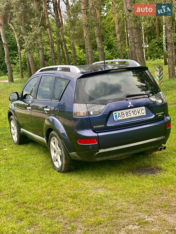 Внедорожник / Кроссовер Mitsubishi Outlander XL 2008 в Виннице