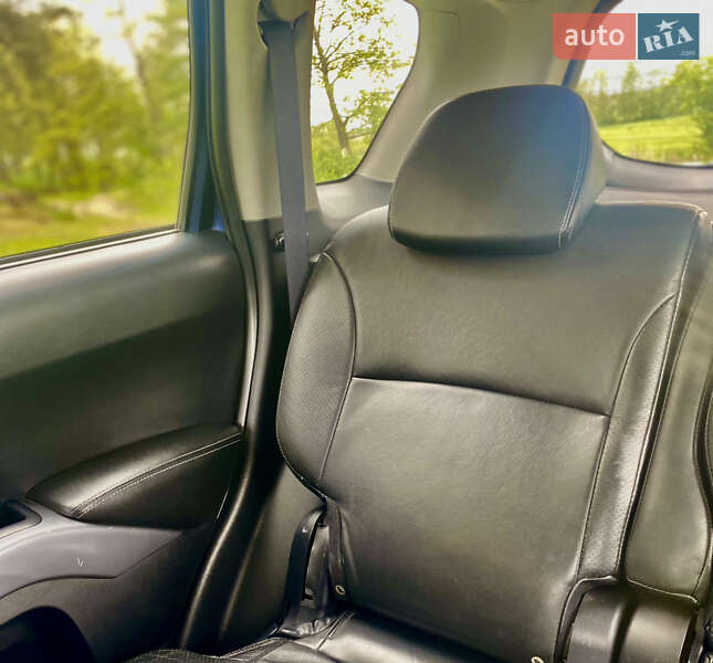 Внедорожник / Кроссовер Mitsubishi Outlander XL 2008 в Виннице