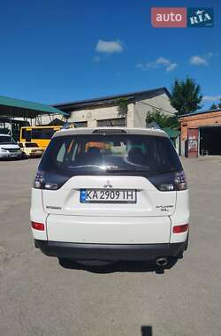 Внедорожник / Кроссовер Mitsubishi Outlander XL 2008 в 