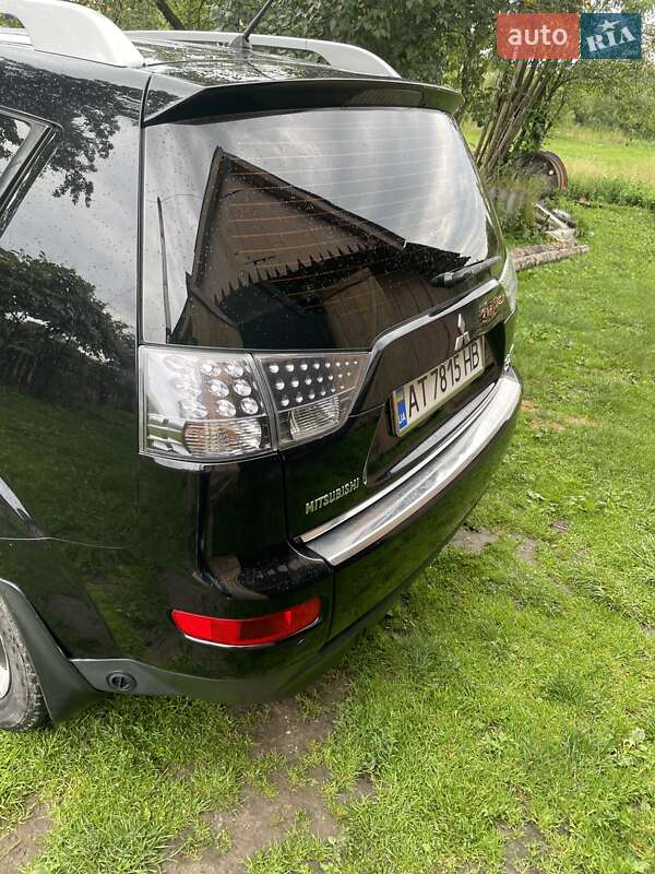 Внедорожник / Кроссовер Mitsubishi Outlander XL 2007 в Долине