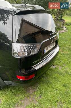 Внедорожник / Кроссовер Mitsubishi Outlander XL 2007 в 
