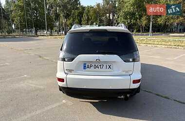 Внедорожник / Кроссовер Mitsubishi Outlander XL 2010 в 