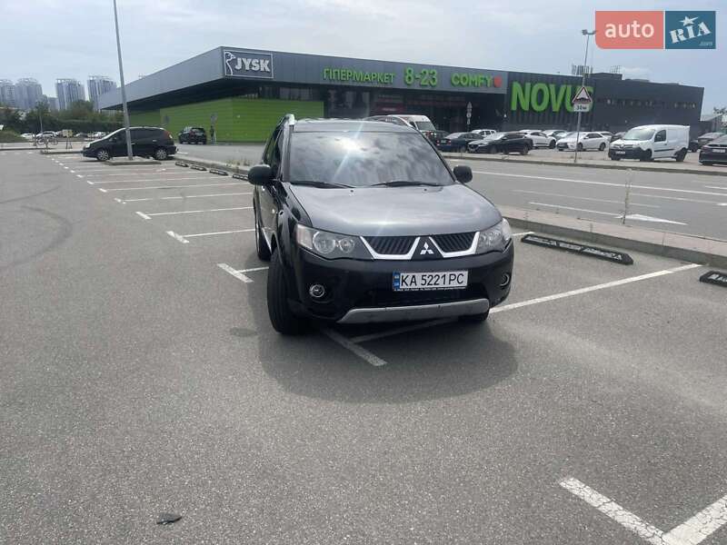 Mitsubishi Outlander XL 2008