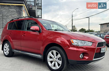 Внедорожник / Кроссовер Mitsubishi Outlander XL 2011 в 