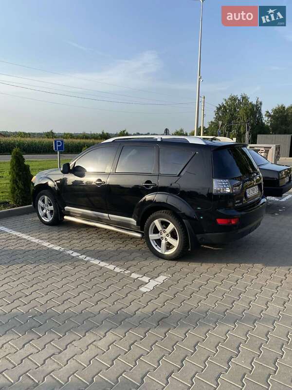 Внедорожник / Кроссовер Mitsubishi Outlander XL 2008 в Липовце фото 2 Внедорожник / Кроссовер Mitsubishi Outlander XL 2008 в Липовце
