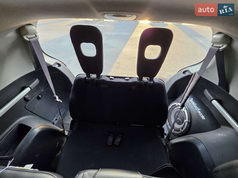 Внедорожник / Кроссовер Mitsubishi Outlander XL 2007 в Одессе фото 4 Внедорожник / Кроссовер Mitsubishi Outlander XL 2007 в Одессе