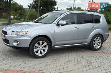 Внедорожник / Кроссовер Mitsubishi Outlander XL 2011 в Золочеве