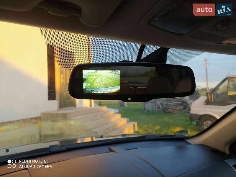 Внедорожник / Кроссовер Mitsubishi Outlander XL 2012 в Луцке