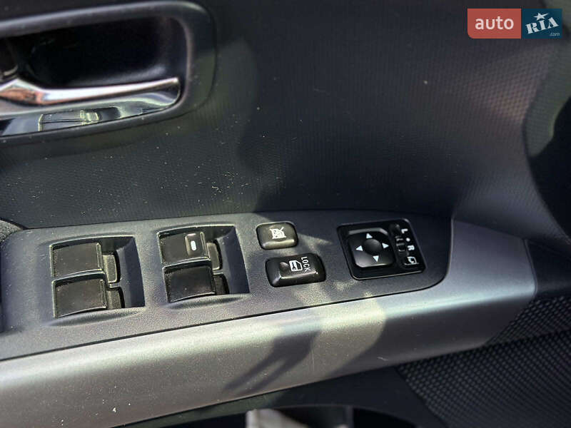 Позашляховик / Кросовер Mitsubishi Outlander XL 2008 в Вінниці