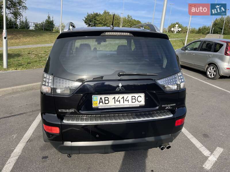 Позашляховик / Кросовер Mitsubishi Outlander XL 2008 в Вінниці