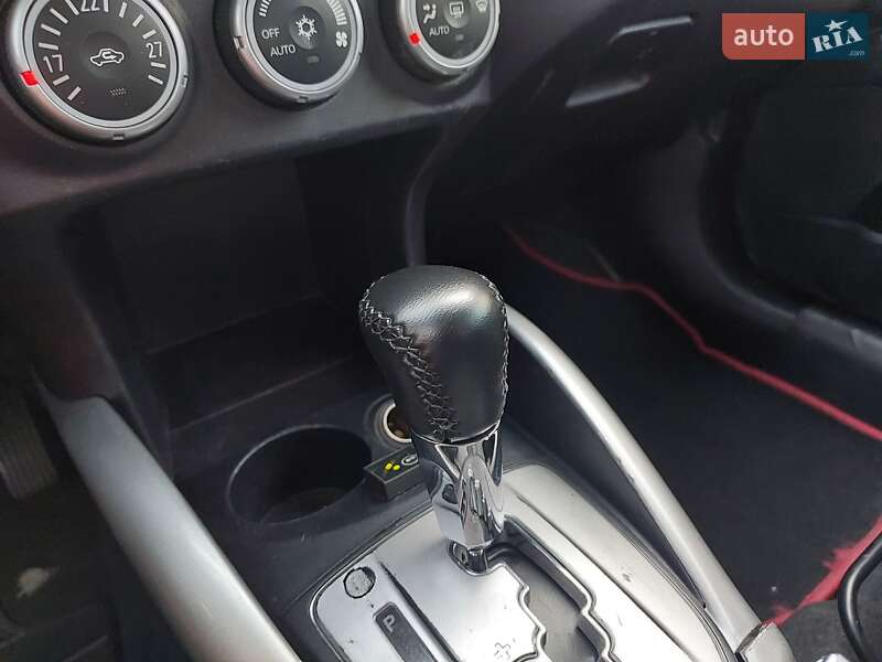 Внедорожник / Кроссовер Mitsubishi Outlander XL 2008 в Киеве