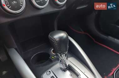 Внедорожник / Кроссовер Mitsubishi Outlander XL 2008 в 