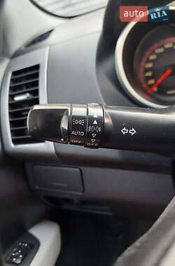 Внедорожник / Кроссовер Mitsubishi Outlander XL 2008 в 