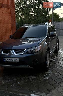Внедорожник / Кроссовер Mitsubishi Outlander XL 2009 в Новомиргороде