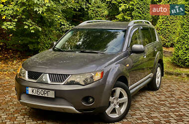 Mitsubishi Outlander XL 2009