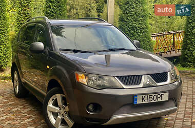 Внедорожник / Кроссовер Mitsubishi Outlander XL 2009 в 