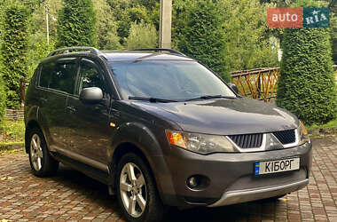 Внедорожник / Кроссовер Mitsubishi Outlander XL 2009 в 