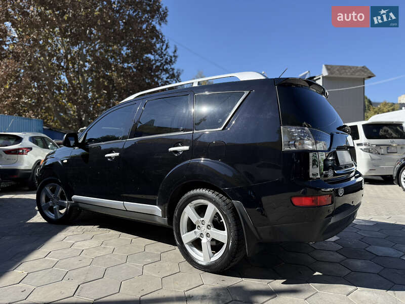 Внедорожник / Кроссовер Mitsubishi Outlander XL 2007 в Одессе