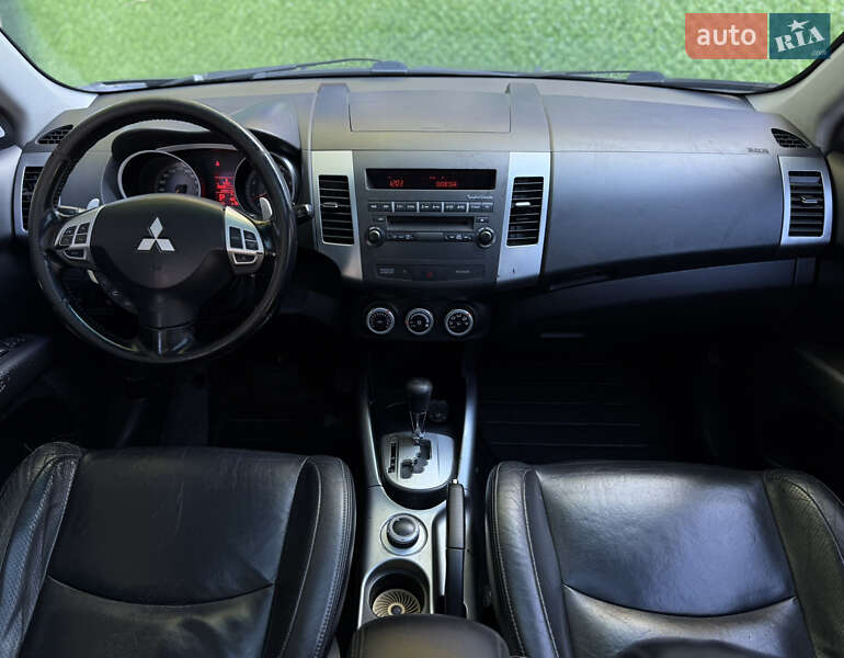Внедорожник / Кроссовер Mitsubishi Outlander XL 2007 в Одессе