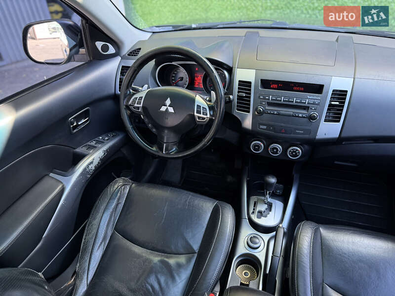 Внедорожник / Кроссовер Mitsubishi Outlander XL 2007 в Одессе