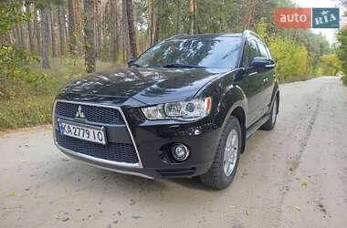 Mitsubishi Outlander XL 2010