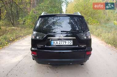 Внедорожник / Кроссовер Mitsubishi Outlander XL 2010 в 