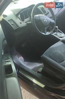 Внедорожник / Кроссовер Mitsubishi Outlander XL 2009 в 
