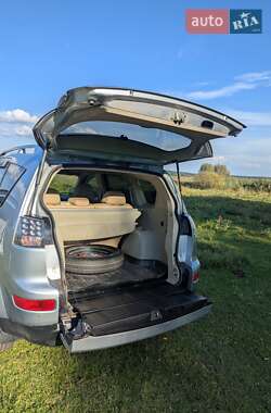 Внедорожник / Кроссовер Mitsubishi Outlander XL 2007 в 