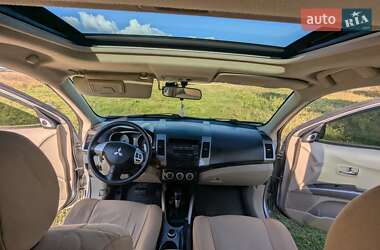 Внедорожник / Кроссовер Mitsubishi Outlander XL 2007 в 