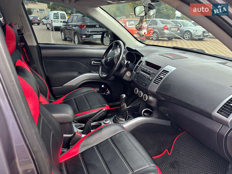 Внедорожник / Кроссовер Mitsubishi Outlander XL 2008 в Гайсине