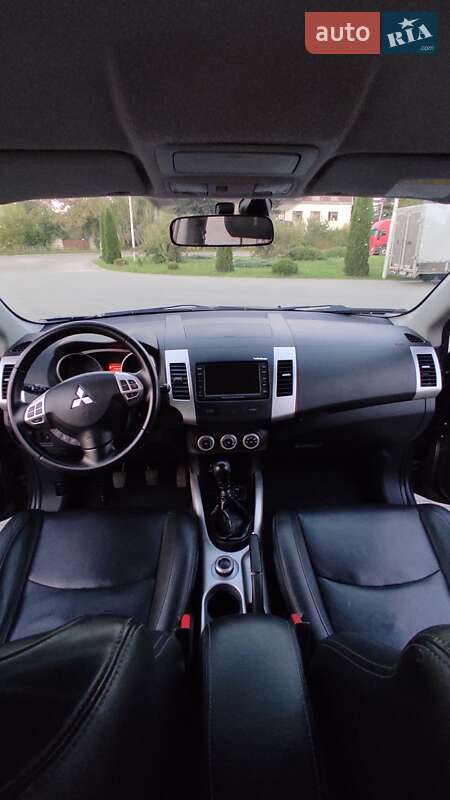 Внедорожник / Кроссовер Mitsubishi Outlander XL 2008 в Самборе